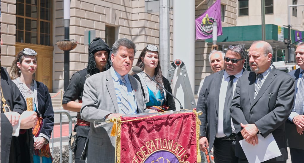 Ποντιακή Γενοκτονία: Ύψωση Ποντιακής και Ελληνικής Σημαίας στη Νέα Υόρκη